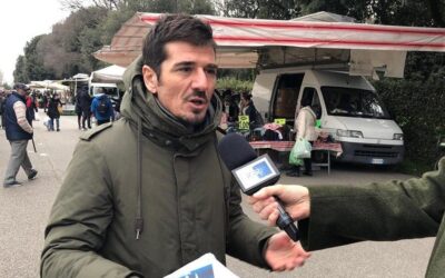 Stella ambulanti Meloni ordinanza protesta Firenze