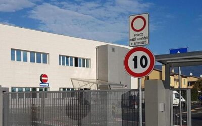 Cascina parcheggio
