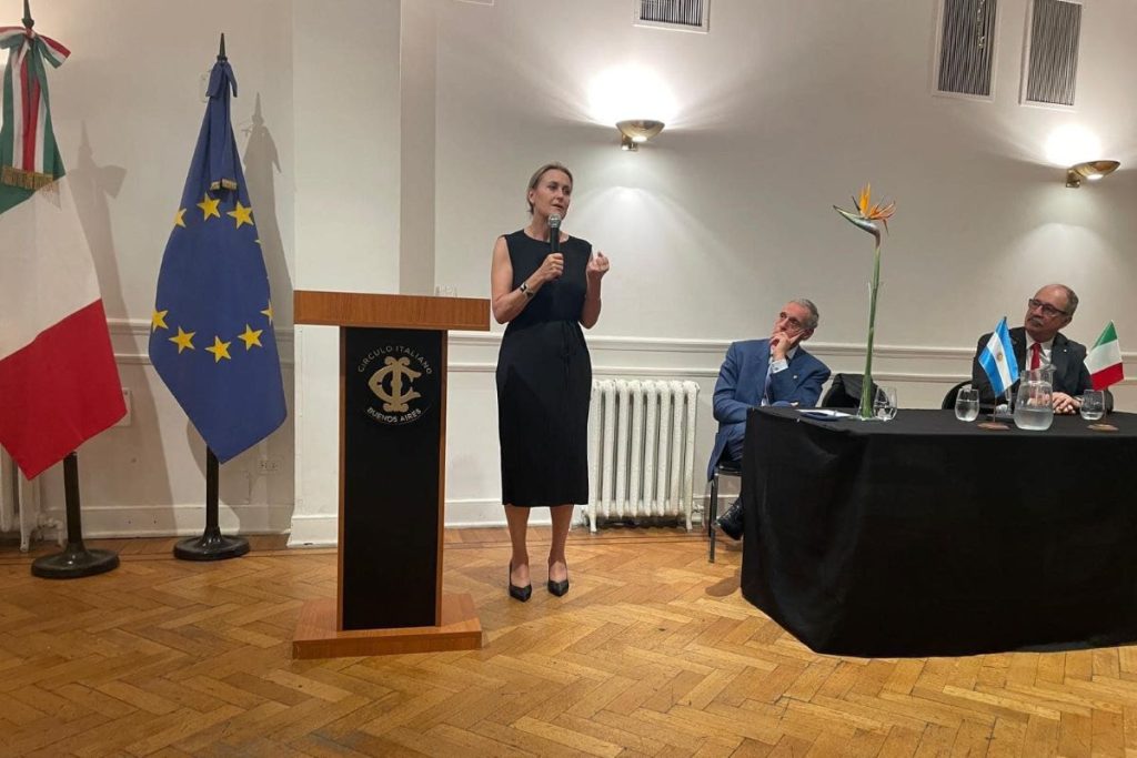 Deborah Bergamini Forza Italia Argentina